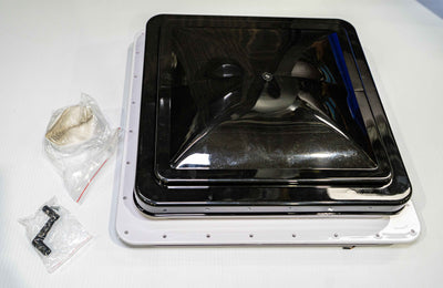 Ventilateur d’Aération Noir RV 14x14 – Motorisé 12V Étanche & Anti-UV | Vent de Toit VR