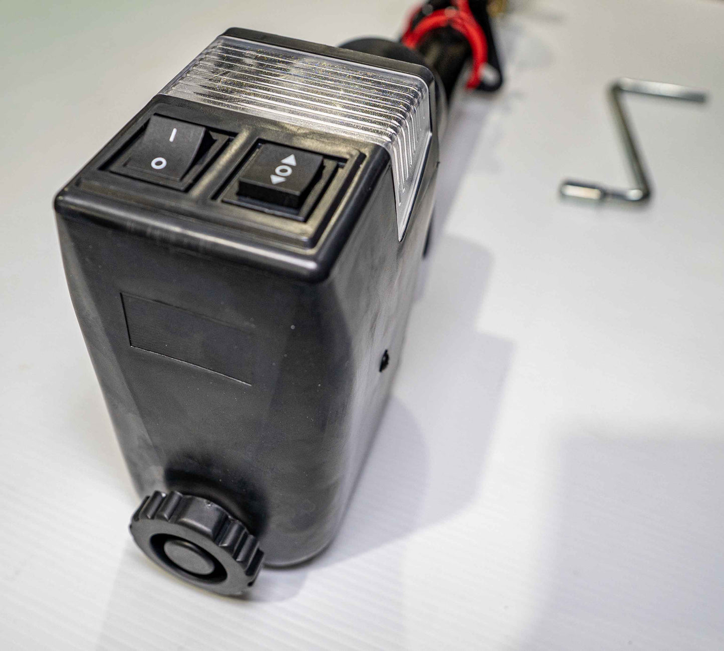 Vérin Électrique A-Frame 5000 lb pour VR – Stable, Puissant et Facile à Installer