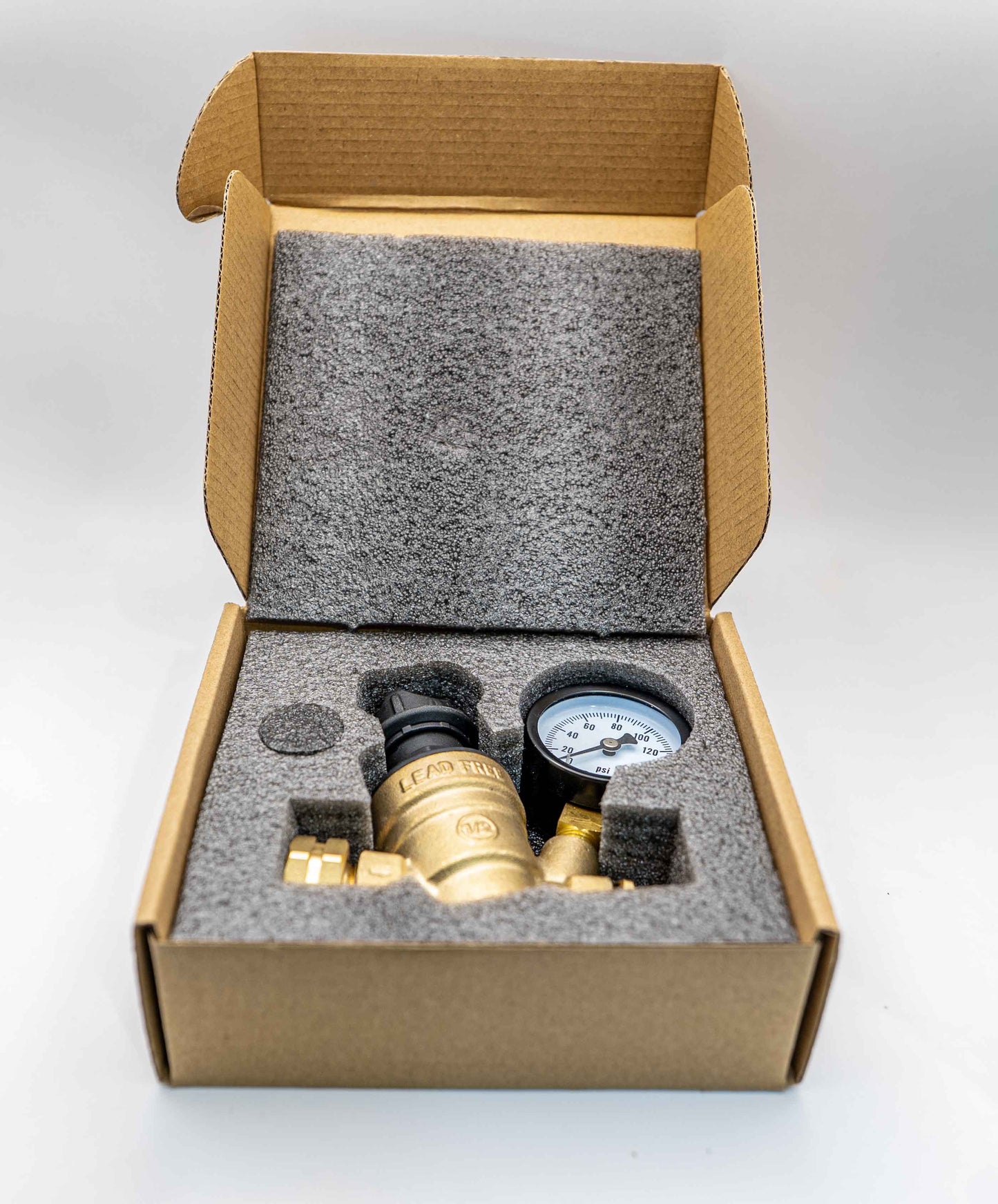 Régulateur de pression d’eau RV ajustable avec cadran – Laiton sans plomb