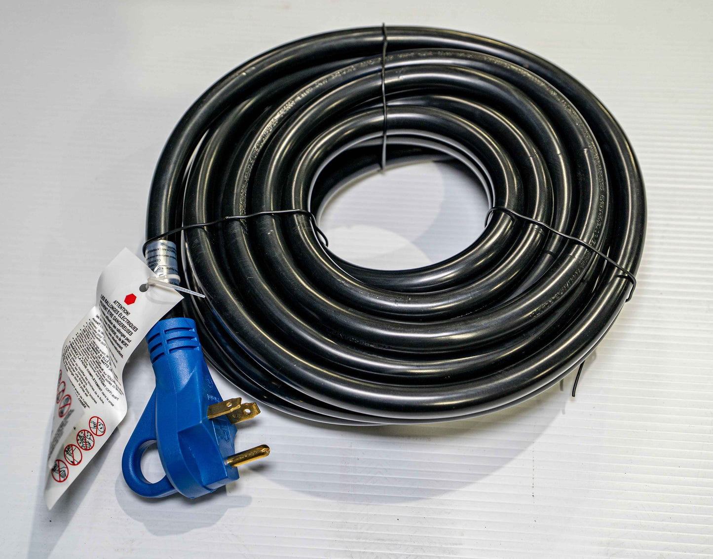 Cordon d’Alimentation Dénudé RV 30A avec Poignée – 10/3 AWG STW TT-30P