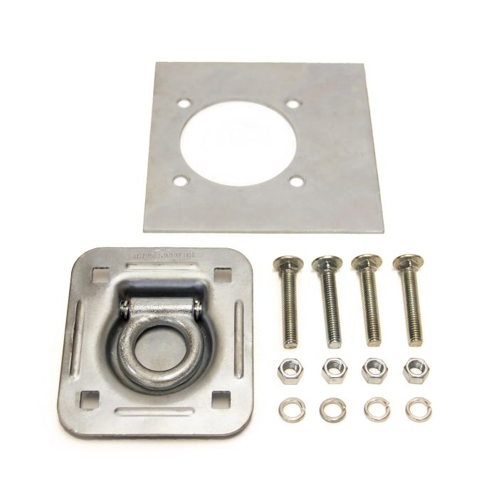Anneau d’arrimage 5000 lb avec plaque de renfort galvanisée 4 1/2" x 4 3/4"