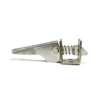 Loquet basculant en zinc avec serrure et cadenas – Code 3820