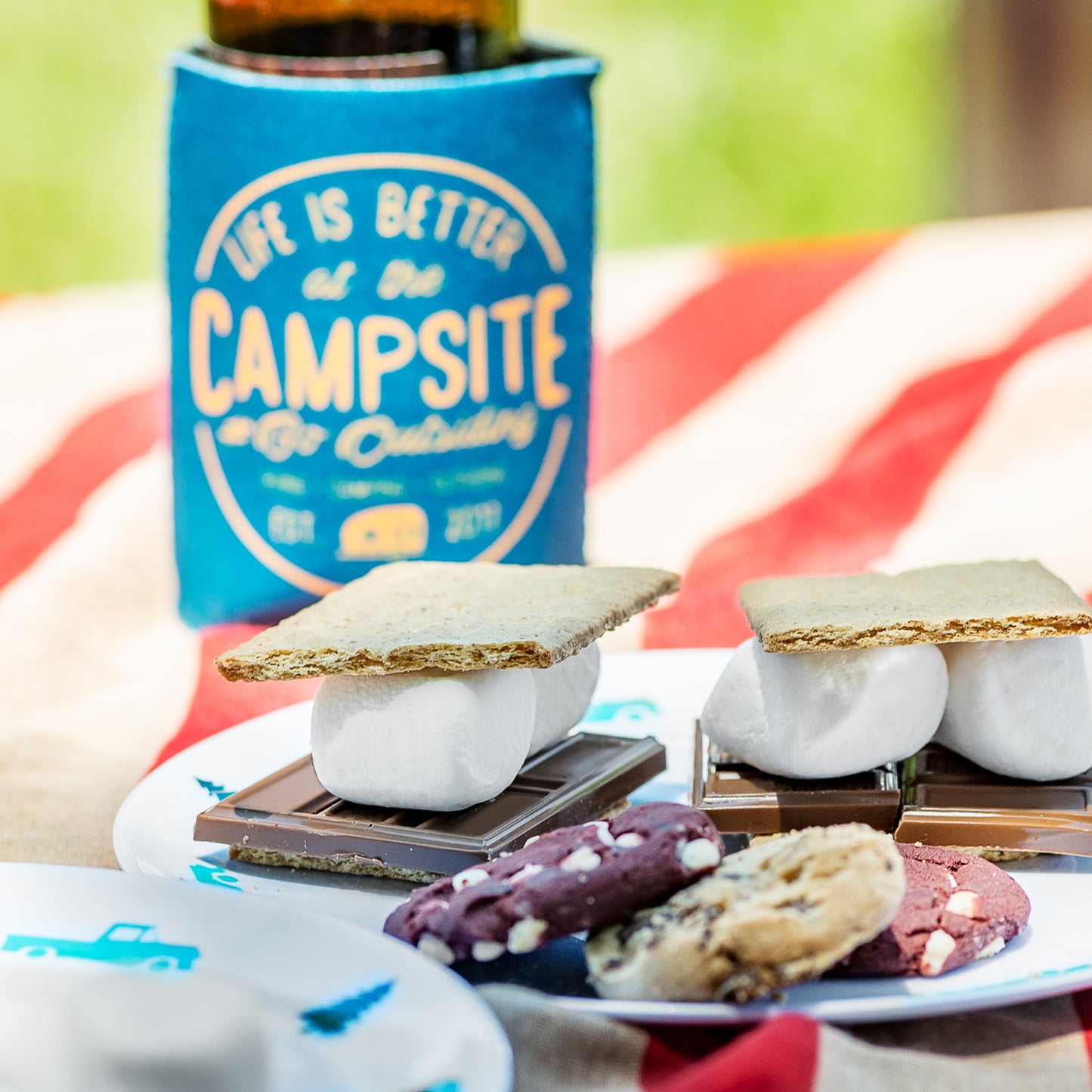 Set de Vaisselle "Life is Better at the Campsite" - 12 Pièces, Mélamine Durable, Parfait pour Camping et VR