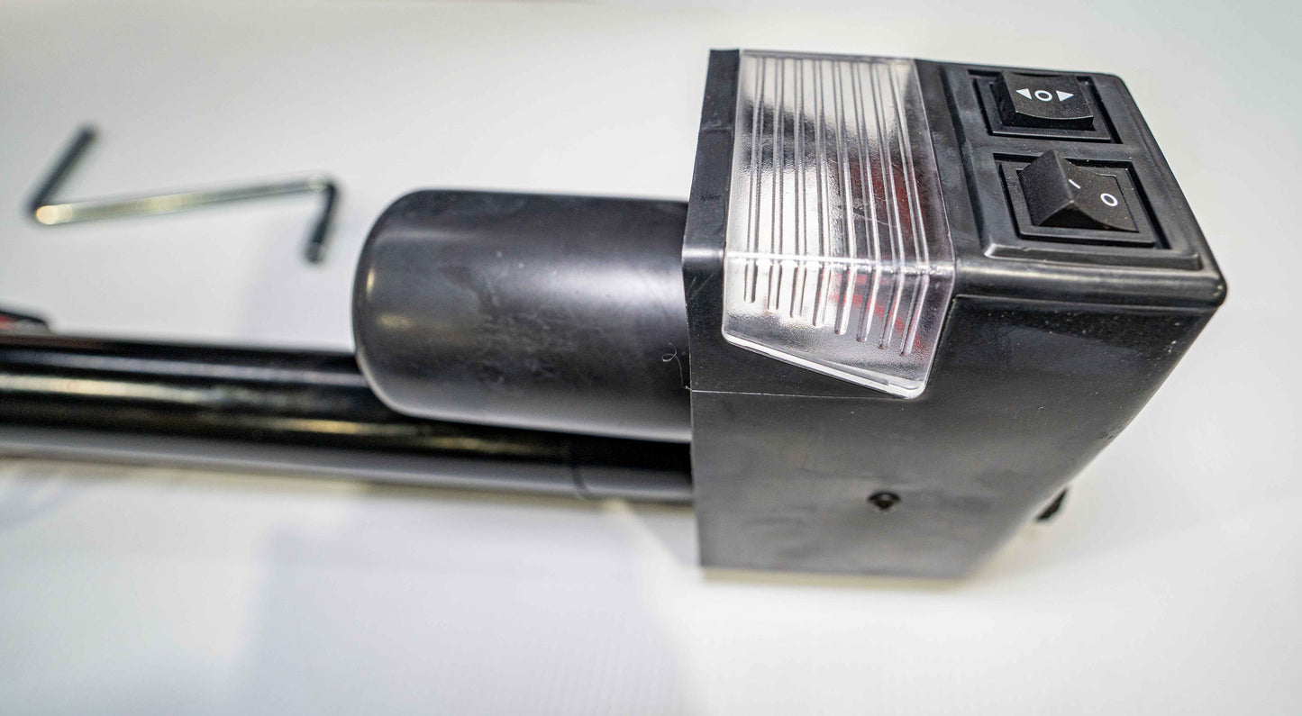 Vérin Électrique A-Frame 5000 lb pour VR – Stable, Puissant et Facile à Installer