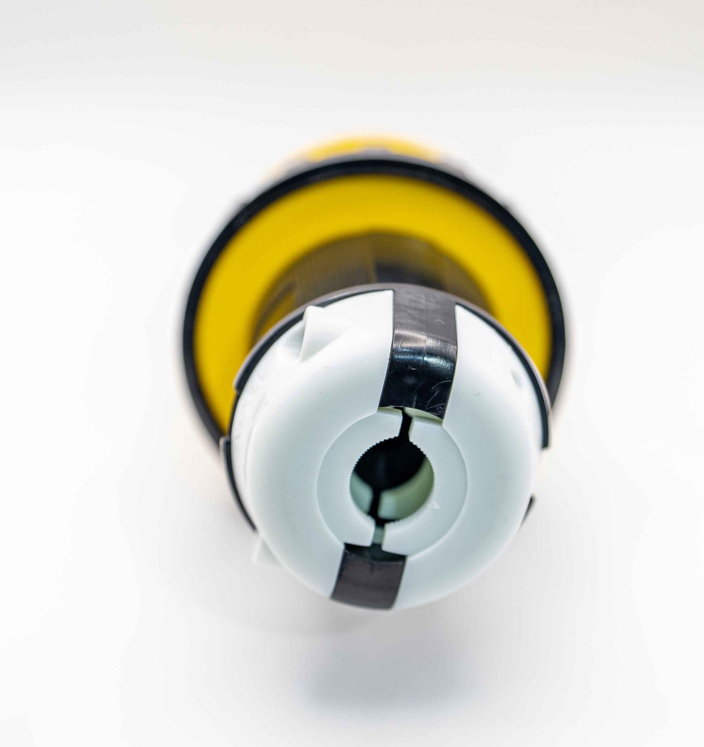 Entrée de courant RV 30A – Compatible 30ARCV / 30AFDC – Installation facile