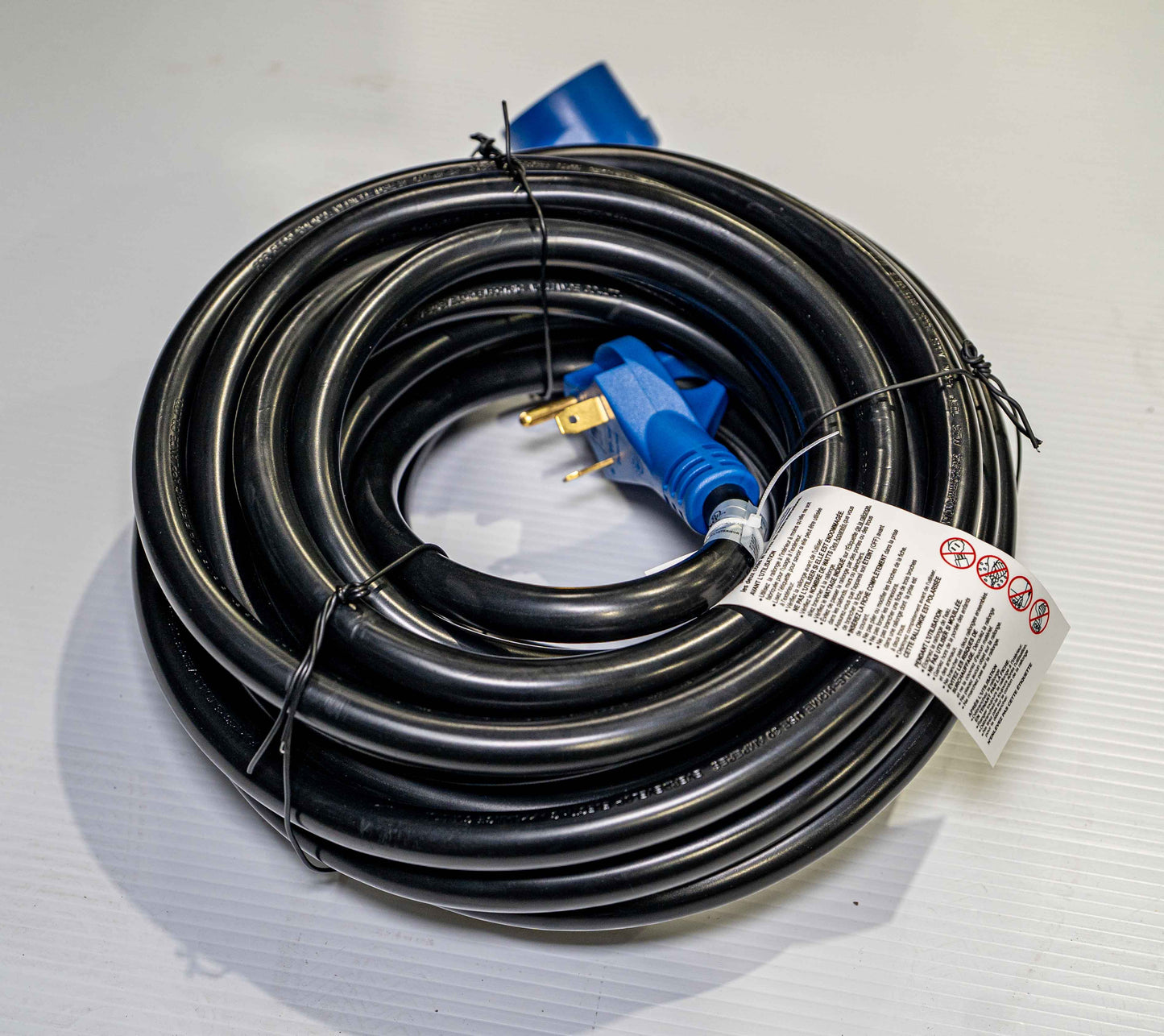 Câble d’Extension VR 30A TT-30P à TT-30R – 50 pieds avec Indicateur de Puissance