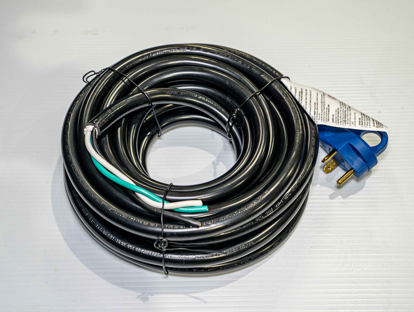 Cordon d’Alimentation Dénudé RV 30A avec Poignée – 10/3 AWG STW TT-30P