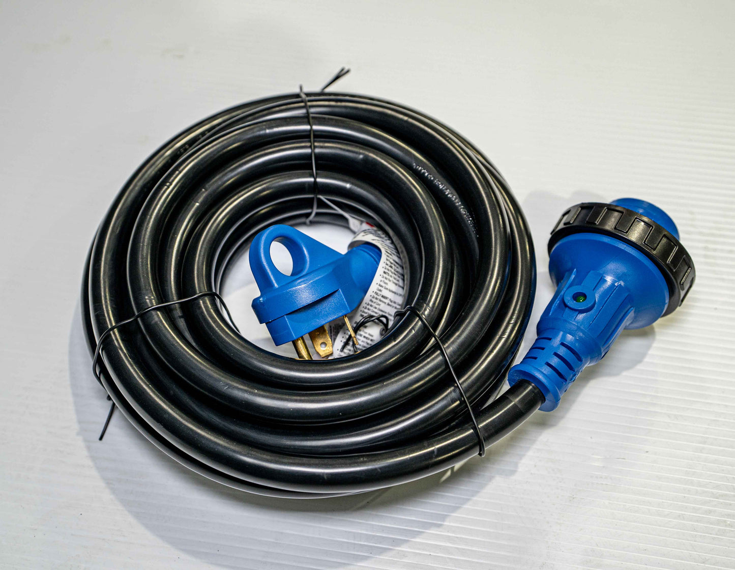 Cordon RV 30A – TT-30P vers L5-30R Twist-Lock | 25 ft