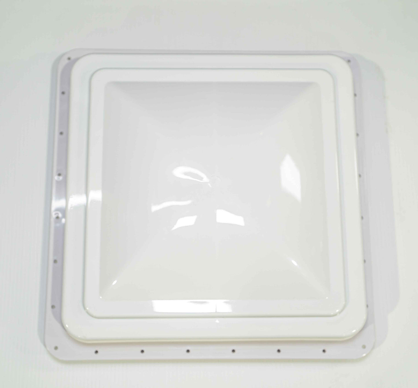 Ventilateur de Toit RV 14x14 – Étanche, Anti-UV, Compatible Jensen & Elixir