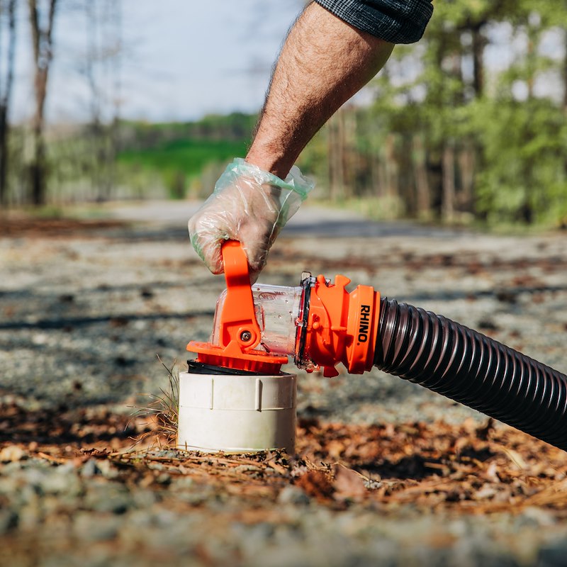 Adaptateur d’égout Camco Rhino PRO 90° pour VR