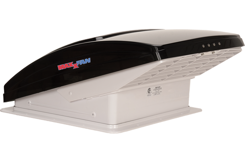 Ventilateur de toit MaxxFan Deluxe 14x14 – Ouverture manuelle avec couvercle anti-pluie intégré