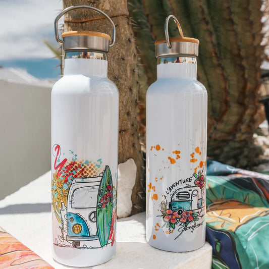 Bouteille d’eau inox – 500 ml | Isolée & rétro pour le camping et la vanlife - Les campeuses en cavale