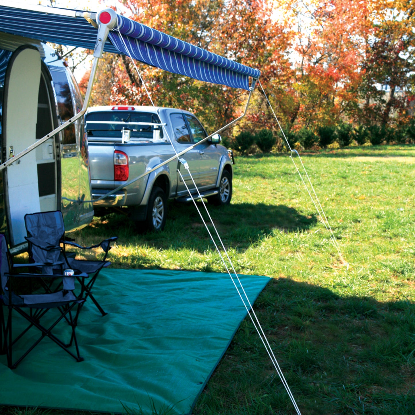 Kit Stabilisateur pour Auvent Camco RV – Sécurisation Économique, Adapté à Tous Les Tailles d'Auvent, Idéal pour Sol Sablonneux