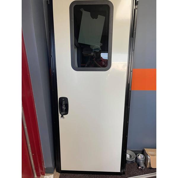 Porte entrée 30"X78.5" 8070R - MONTANA 2020